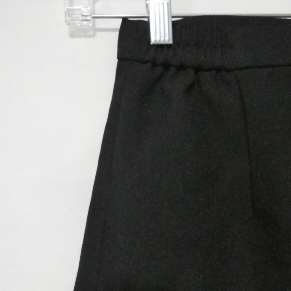 Unbranded | 36 | Black Mini Skirt | Zipper & Hook Closure | Elastic Waist Sides - Picture 9 of 14
